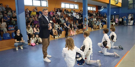 Powiększ grafikę: pasowanie-na-szermierzy-624857.jpg