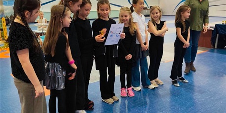 Skrót filmowy występów klas 0-3 na Szkolnym Przeglądzie Talentów