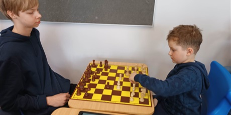 Powiększ grafikę: szkolny-turniej-szachowy-wyniki-432036.jpg