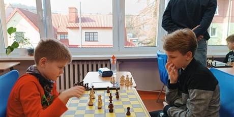 Powiększ grafikę: szkolny-turniej-szachowy-wyniki-432046.jpg