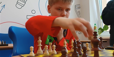 Powiększ grafikę: szkolny-turniej-szachowy-wyniki-432059.jpg