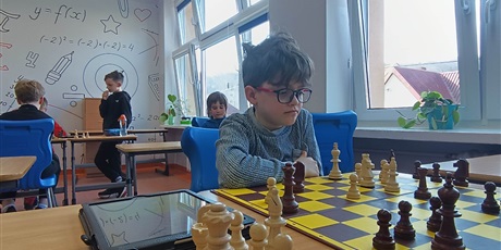 Powiększ grafikę: szkolny-turniej-szachowy-wyniki-432061.jpg