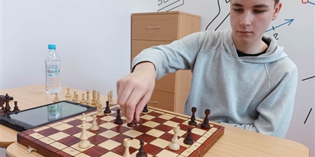 Powiększ grafikę: szkolny-turniej-szachowy-wyniki-432063.jpg