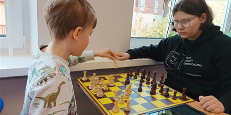 Powiększ grafikę: szkolny-turniej-szachowy-wyniki-432081.jpg