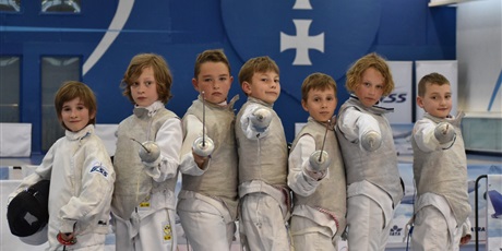 Powiększ grafikę: szkolny-turniej-wiosenny-we-florecie-dzieci-klas-ii-iii-617680.jpg