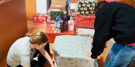 Powiększ grafikę: szlachetna-paczka-final-664608.jpg