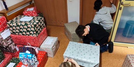 Powiększ grafikę: szlachetna-paczka-final-664610.jpg