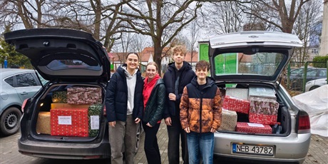 Powiększ grafikę: szlachetna-paczka-final-664612.jpg