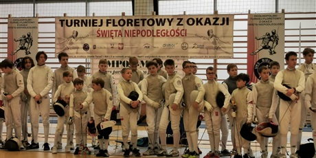 Powiększ grafikę: v-ogolnopolski-turniej-floretowy-z-okazji-swieta-niepodleglosci-w-toruniu-316486.jpg