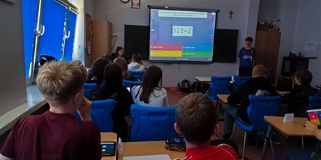 Powiększ grafikę: vi-matematyczny-konkurs-kahoot-wyniki-700180.jpg