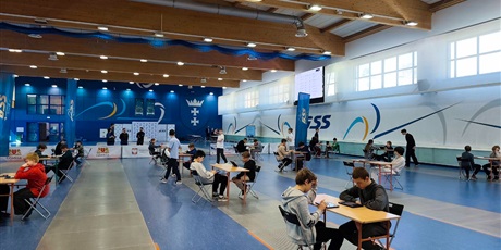 Powiększ grafikę: wyniki-i-miedzyszkolnego-turnieju-szachowego-laufer-688590.jpg