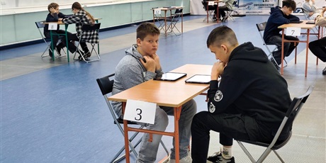 Powiększ grafikę: wyniki-i-miedzyszkolnego-turnieju-szachowego-laufer-688597.jpg