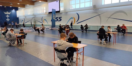 Powiększ grafikę: wyniki-i-miedzyszkolnego-turnieju-szachowego-laufer-688605.jpg