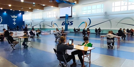 Powiększ grafikę: wyniki-i-miedzyszkolnego-turnieju-szachowego-laufer-688606.jpg