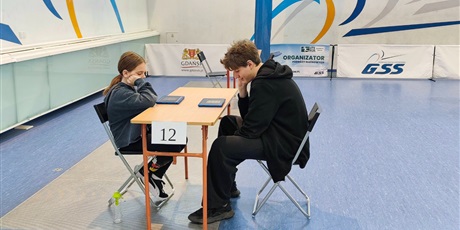Powiększ grafikę: wyniki-i-miedzyszkolnego-turnieju-szachowego-laufer-688618.jpg