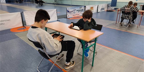 Powiększ grafikę: wyniki-i-miedzyszkolnego-turnieju-szachowego-laufer-688625.jpg