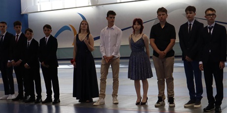 Powiększ grafikę: zakonczenie-roku-klas-osmych-24-25-629345.jpg