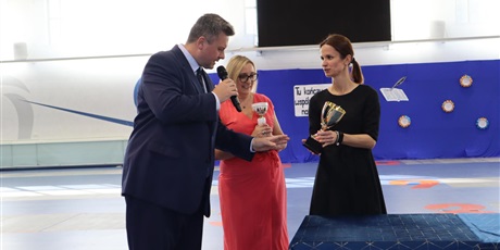 Powiększ grafikę: zakonczenie-roku-klas-osmych-24-25-629399.jpg