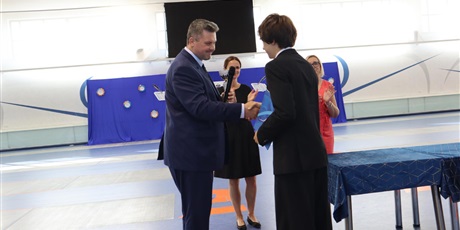 Powiększ grafikę: zakonczenie-roku-klas-osmych-24-25-629402.jpg