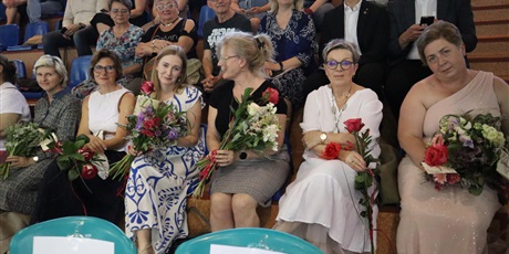 Powiększ grafikę: zakonczenie-roku-klas-osmych-24-25-629409.jpg