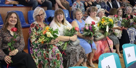 Powiększ grafikę: zakonczenie-roku-klas-osmych-24-25-629411.jpg