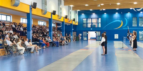 Powiększ grafikę: zakonczenie-roku-klas-osmych-704679.jpg