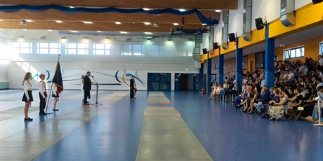 Powiększ grafikę: zakonczenie-roku-klas-osmych-704680.jpg