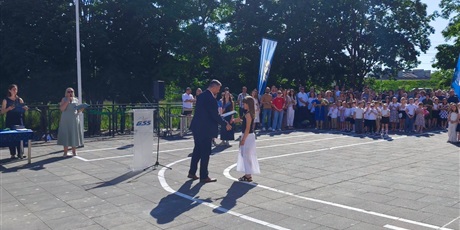 Powiększ grafikę: zakonczenie-roku-szkolnego-25-26-707468.jpg