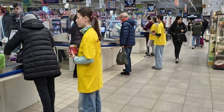 Powiększ grafikę: Kwesta grudzień